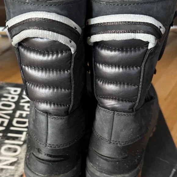 The North Face Black and Brown Winter Boots - Picture 6 of 7